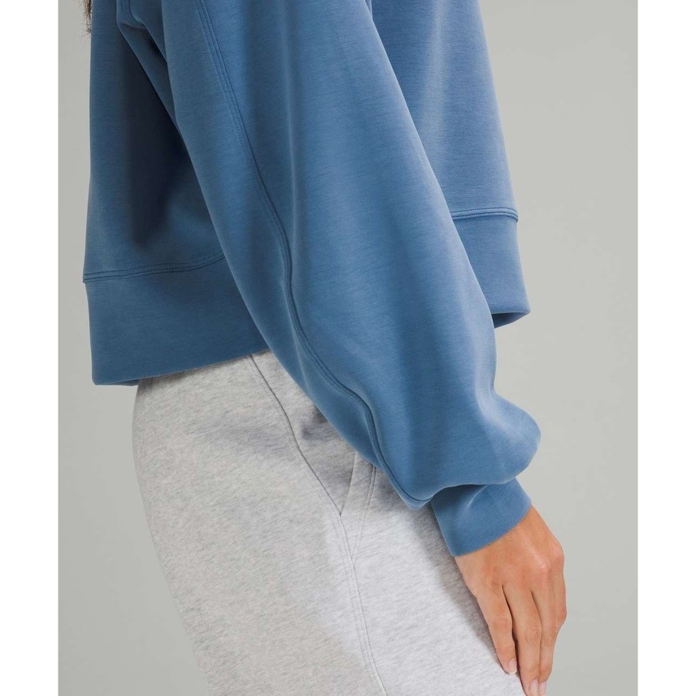 lululemon Matching Size 4 Set- Softstreme Crewneck Top & High Rise Shorts Blue - Picture 7 of 10
